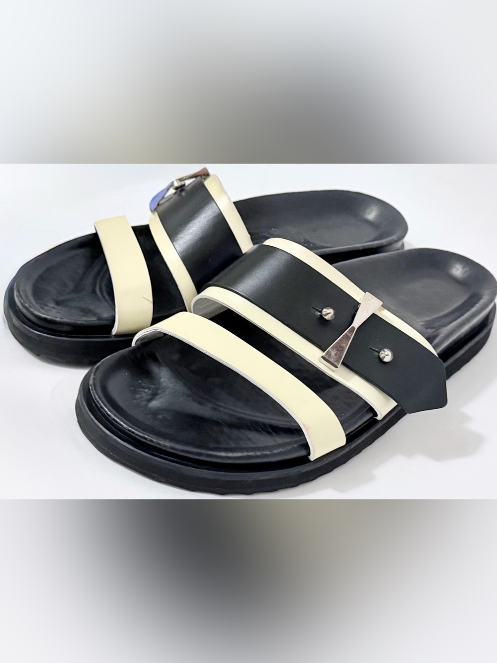 Alexander McQueen Black Ivory Leather Buckle Slide Sandals Size 8